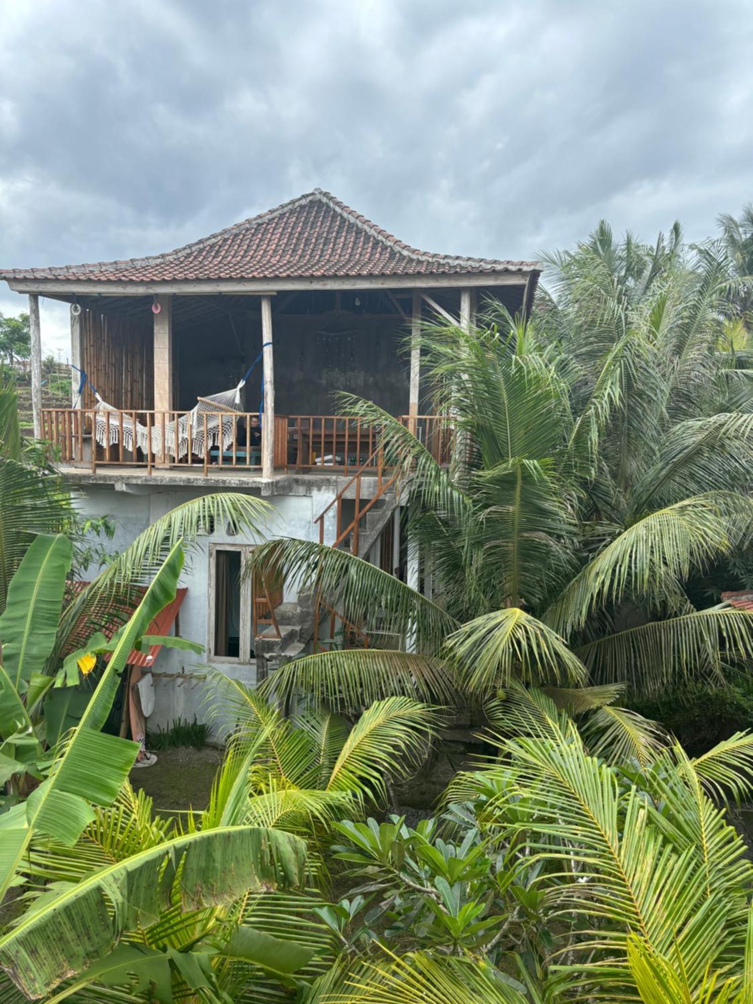 The Nyamo Surf & Stay Пулукан Екстериор снимка